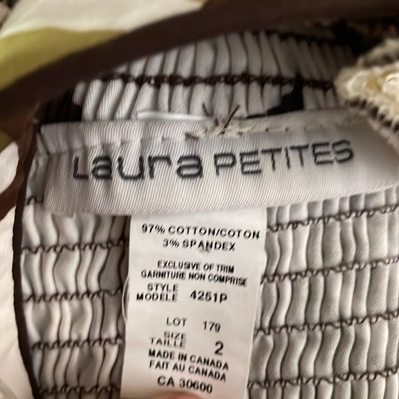 ❌ SOLD ❌ Vintage brown and white floral print dress - Picture 4 of 4